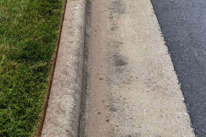 Asphalt Curb Service