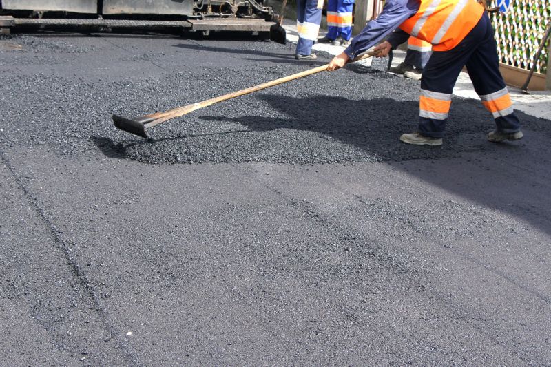 Asphalt Curb Service