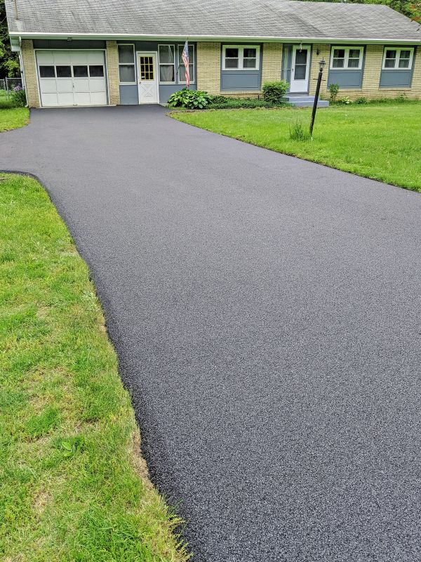 Asphalt Curb Service